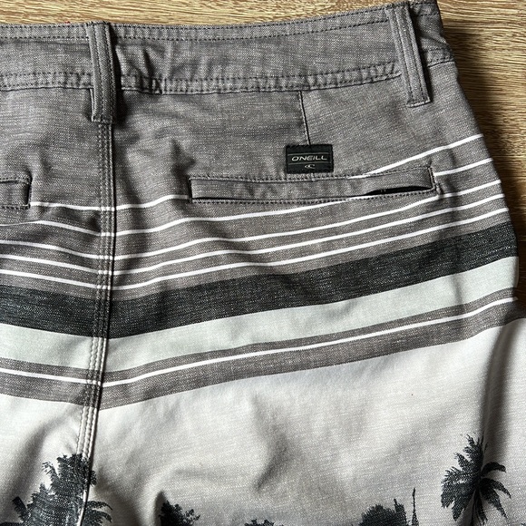 O'neill Men's Monstera Divide-Gray Palm Bermuda Shorts Back Zipper Size 32 - Picture 11 of 14